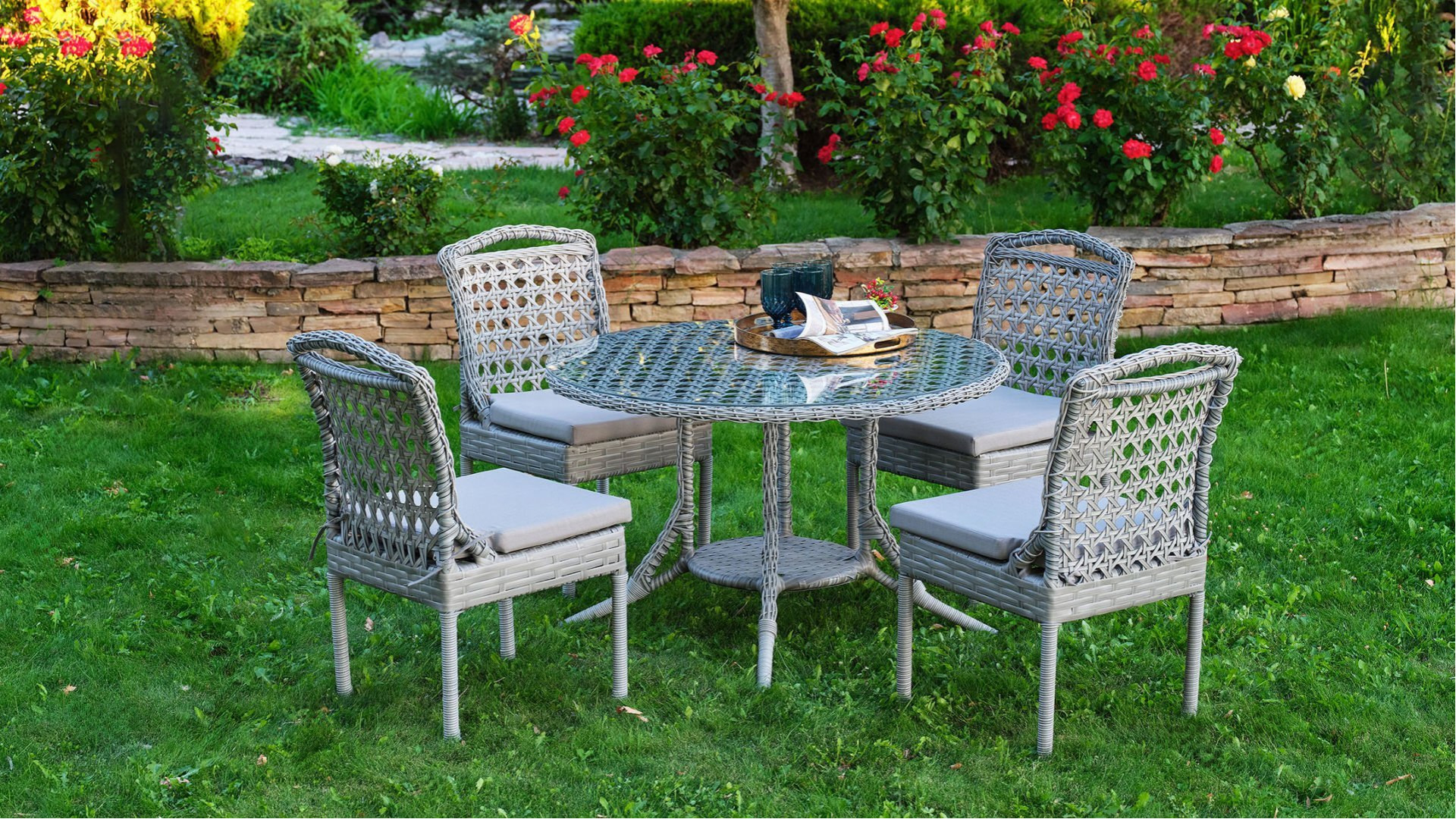 Pernilla Gartentischgruppe