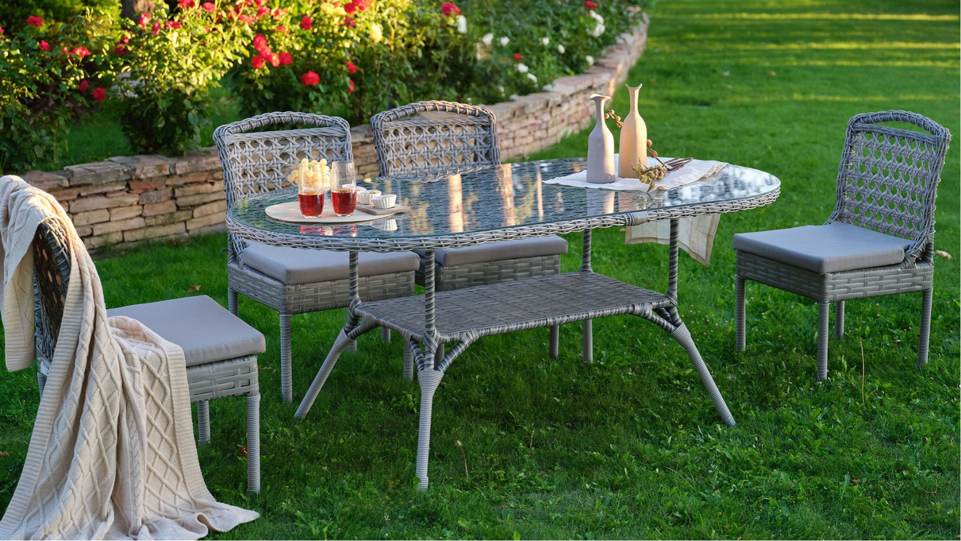 Pernilla oval Gartentischgruppe