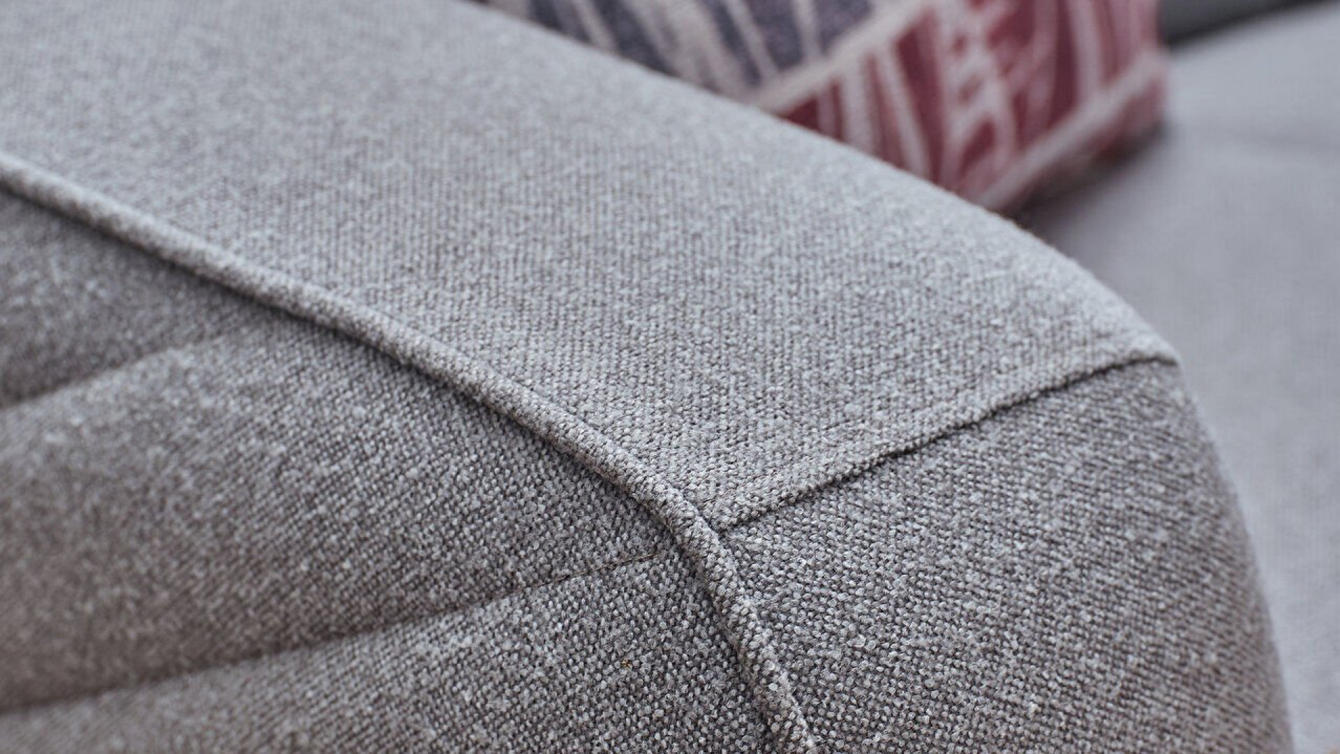 Mathias 2er-Sofa - Bordeaux-Kissen