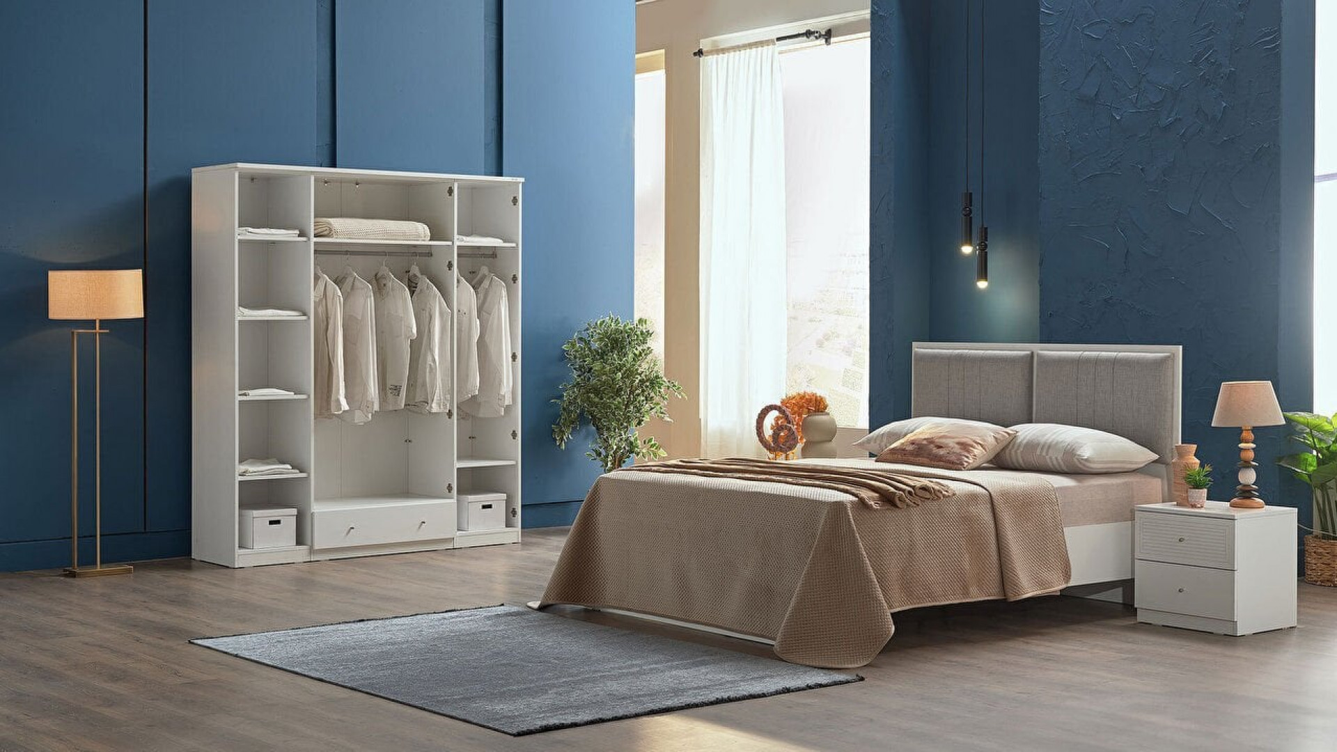 Majer 4-türiger Schrank