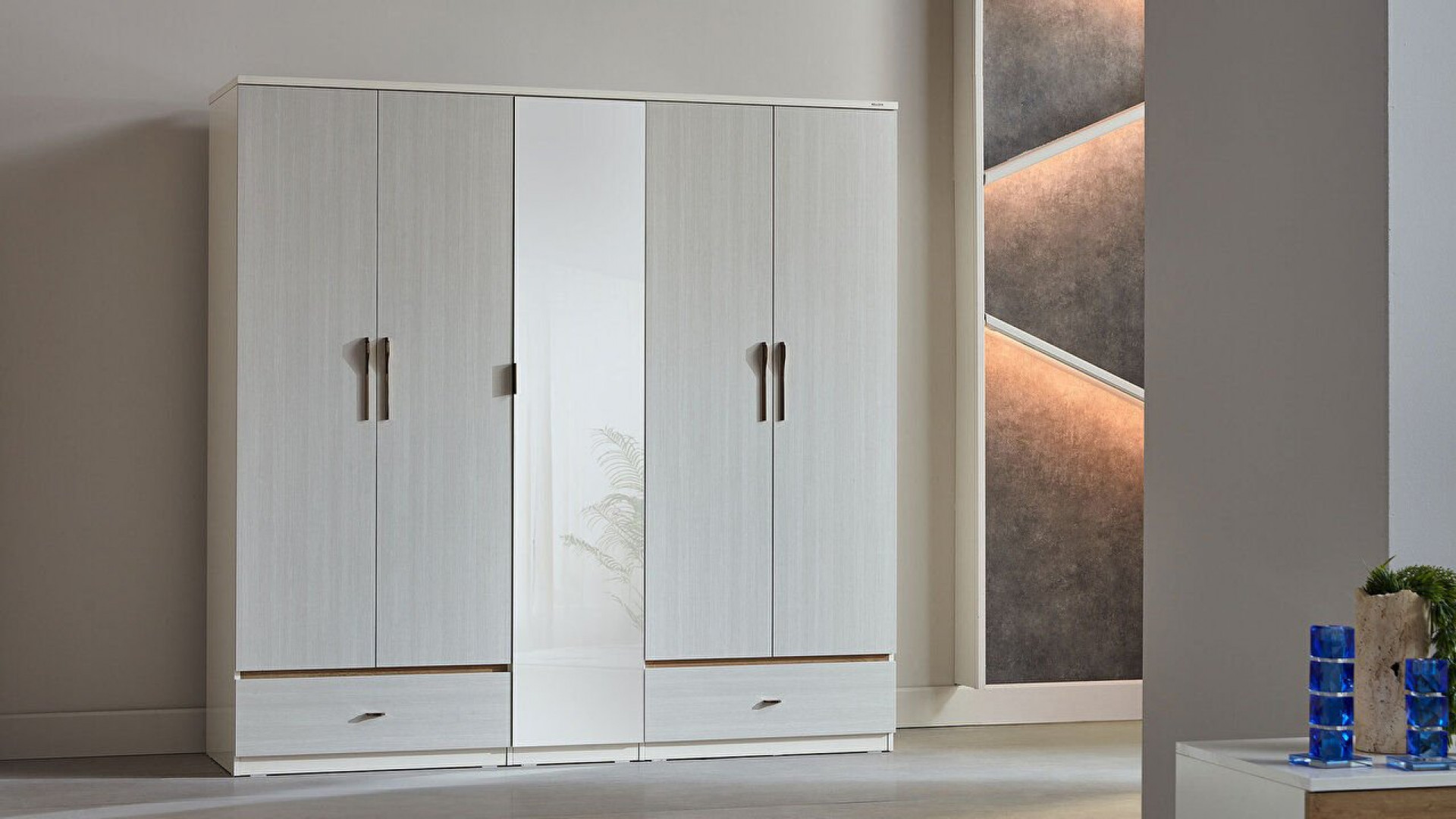 Pandora 5-türiger Schrank