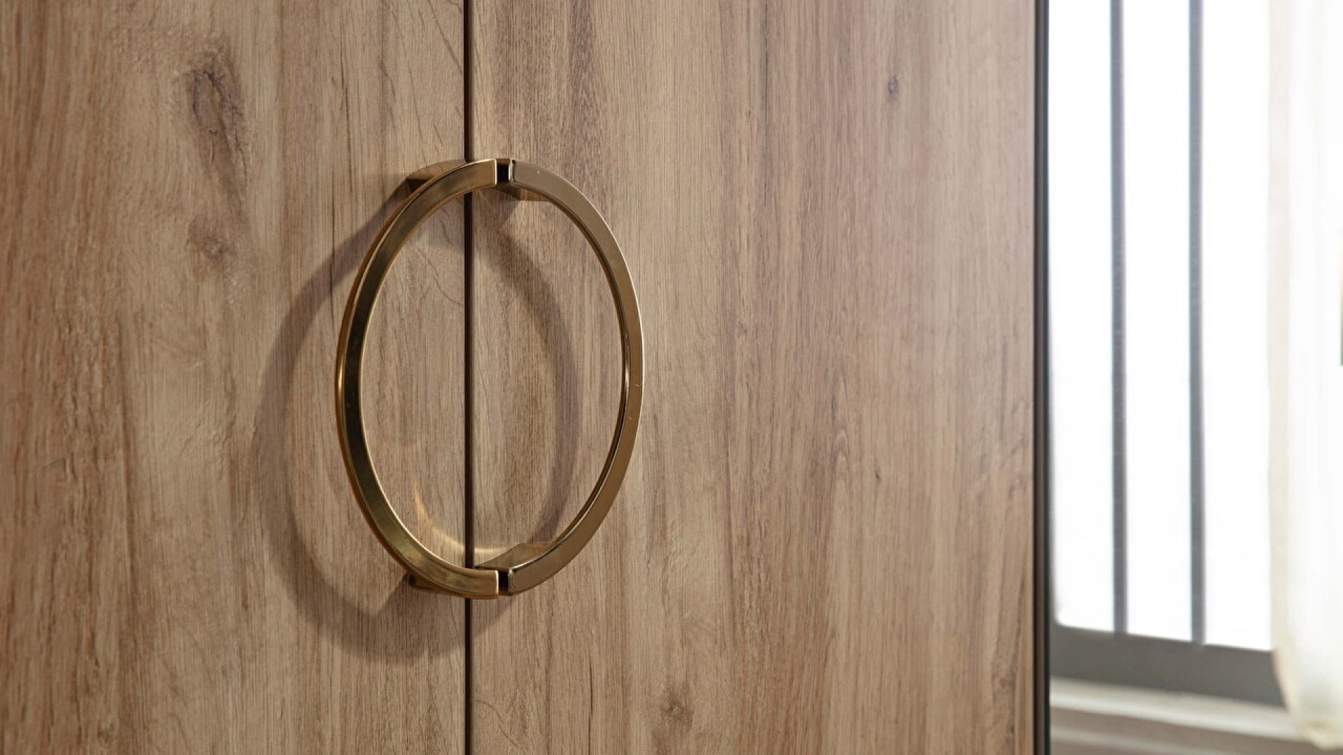 Sanvito 6-türiger Schrank