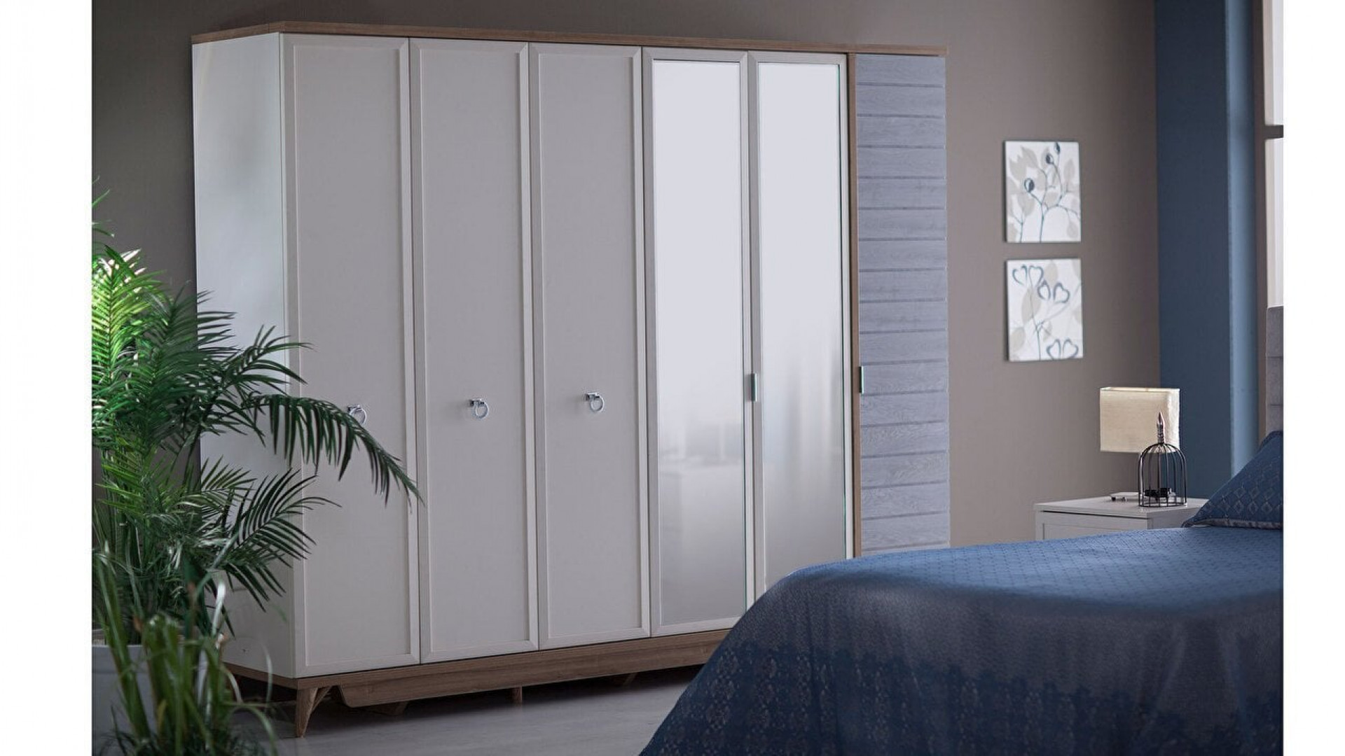 Mavenna 6-türiger Schrank