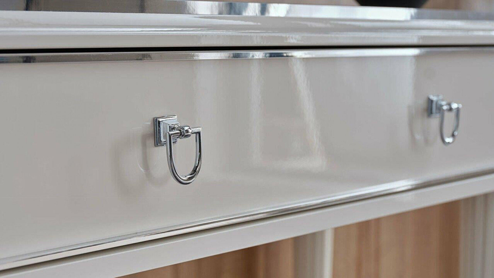 Gravita Schminktisch + Spiegel