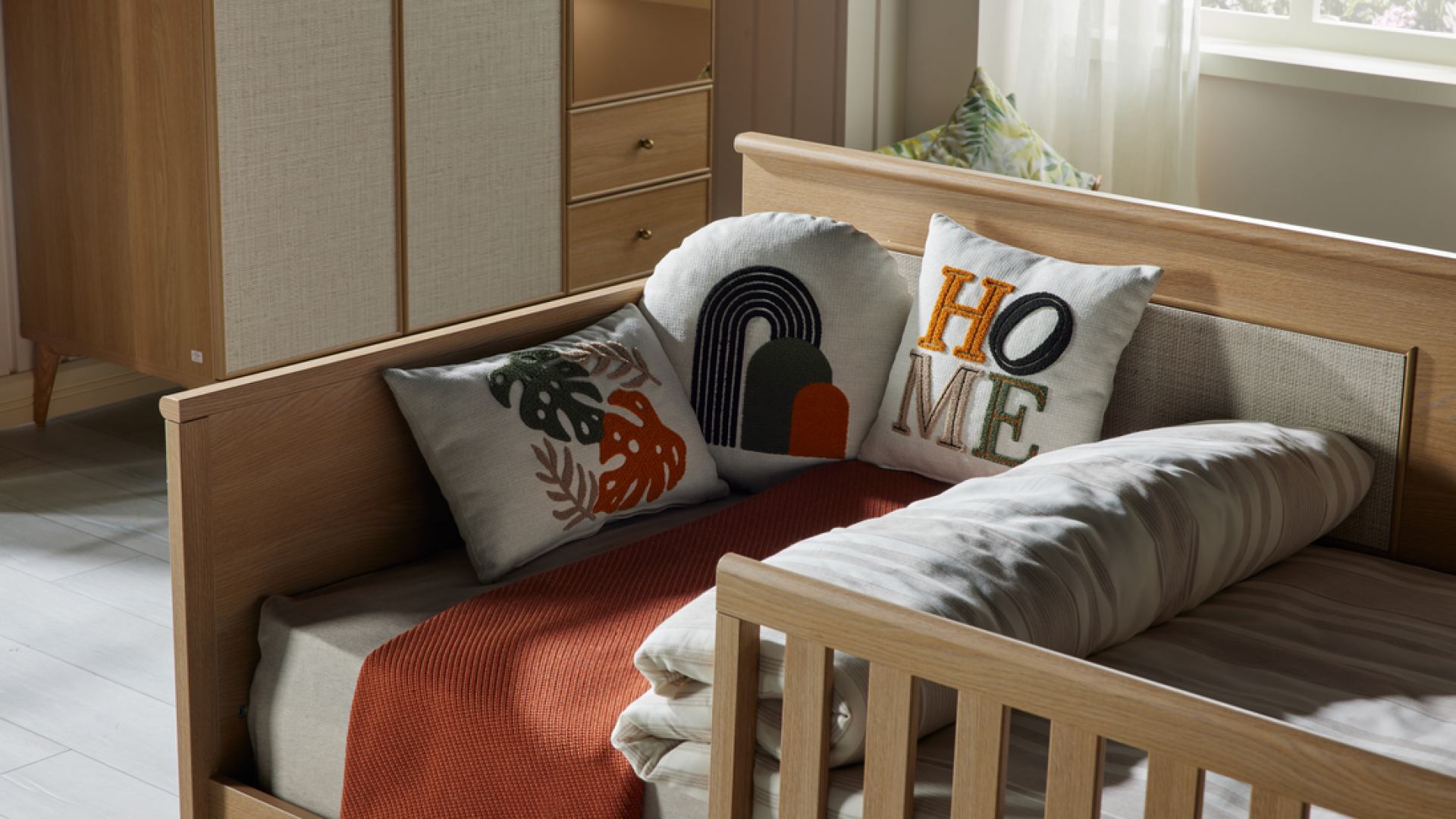 Mitra Montessori Babyzimmer Set