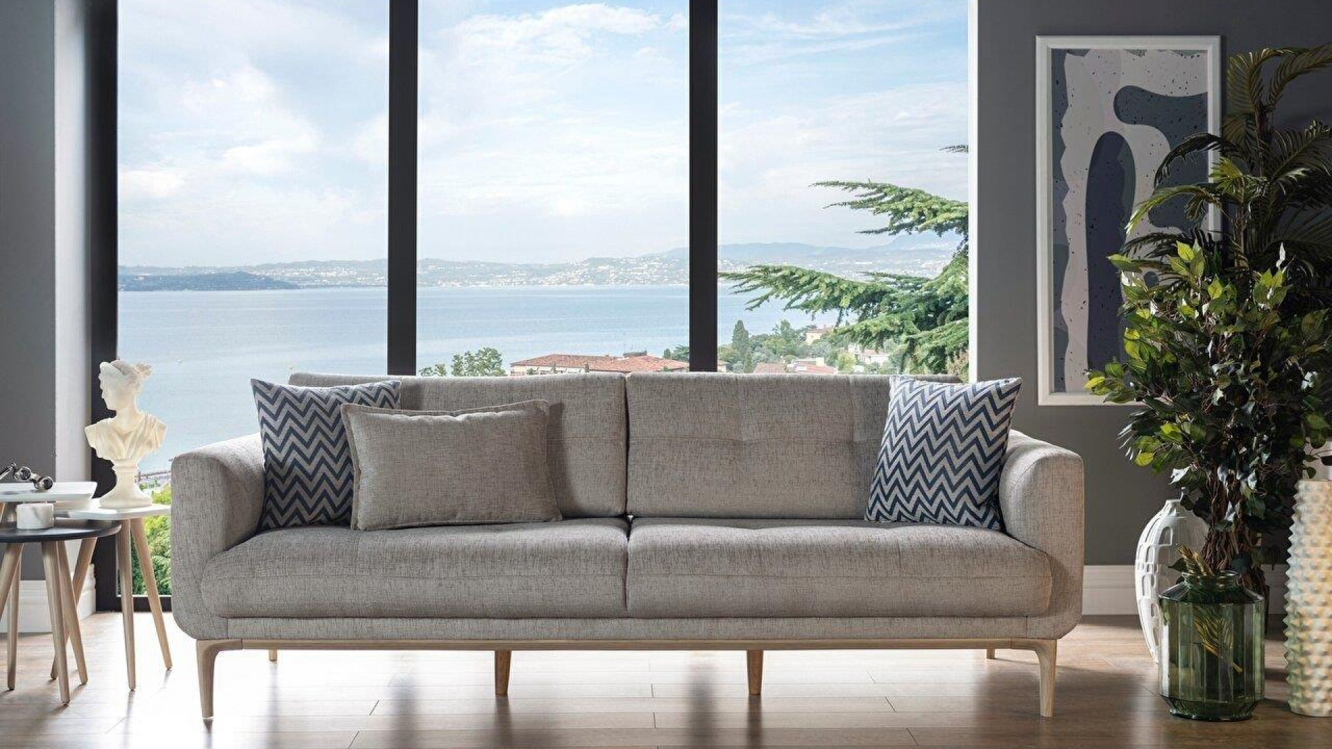 Serra Sofa